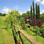 Bed & Breakfast La Pietra Rara 3*
