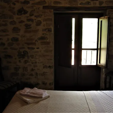 Bed and breakfast La Pietra Rara 4*