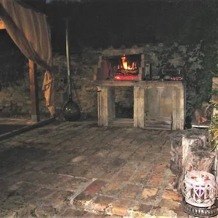 La Pietra Rara Bed & Breakfast