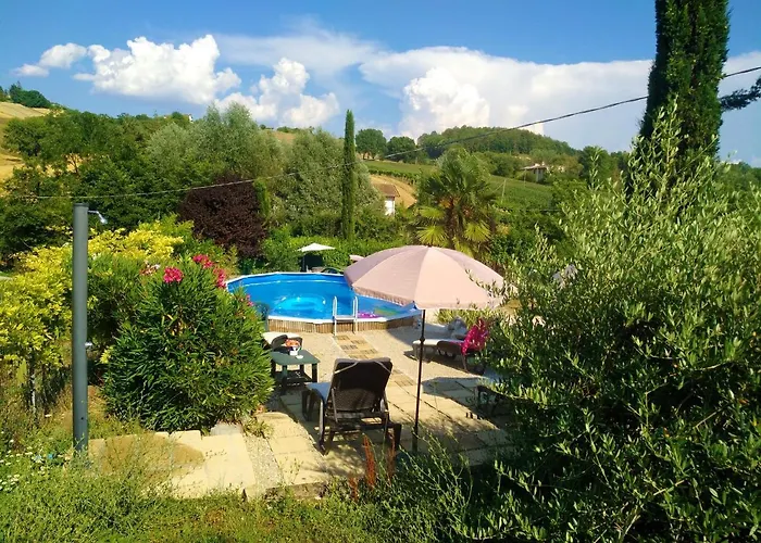 La Pietra Rara Bed & Breakfast 4*