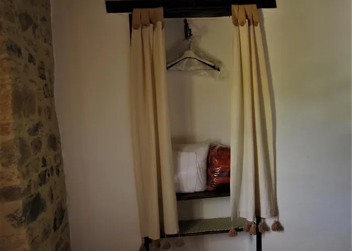 Bed & Breakfast La Pietra Rara