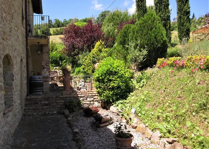 La Pietra Rara Montone (Umbria)
